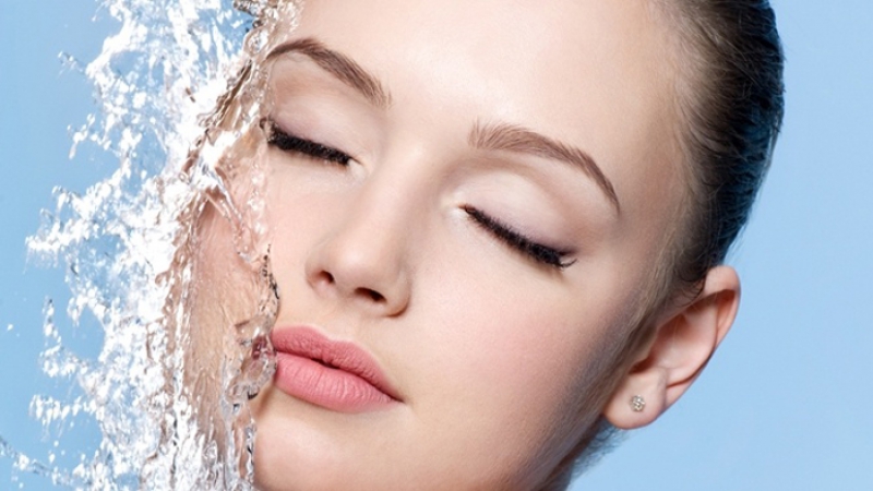 ორგანიზმში დეჰიდრატაციის ნიშნები: როდესაც ყოველ უჯრედს საფრთხე ემუქრება